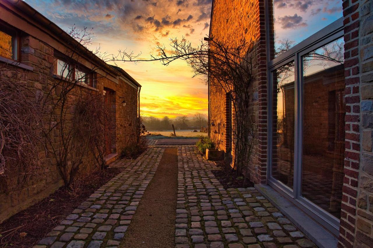 Villa Le Champ Du Coq Gesves Exterior foto